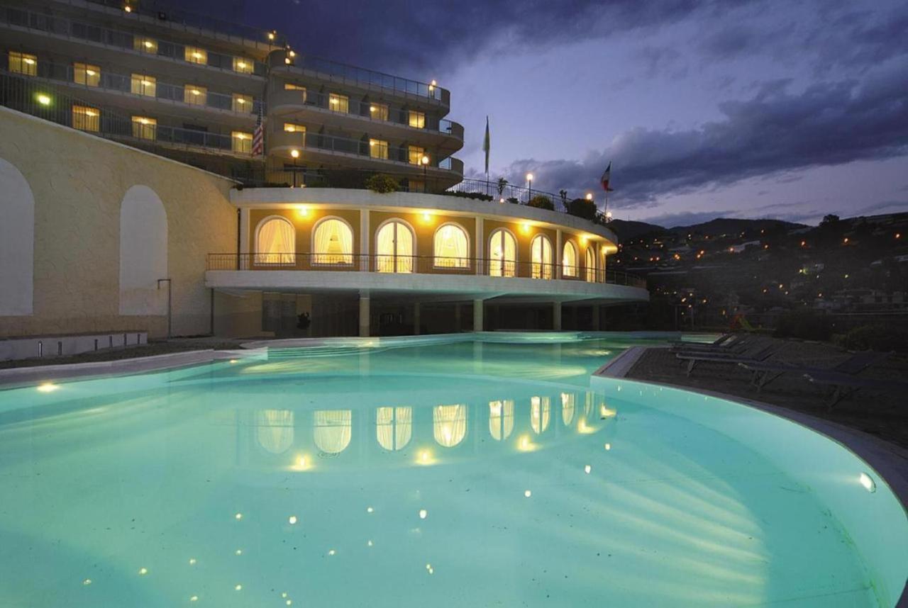 Aparthotel Modus Vivendi 315 Sanremo Exterior foto